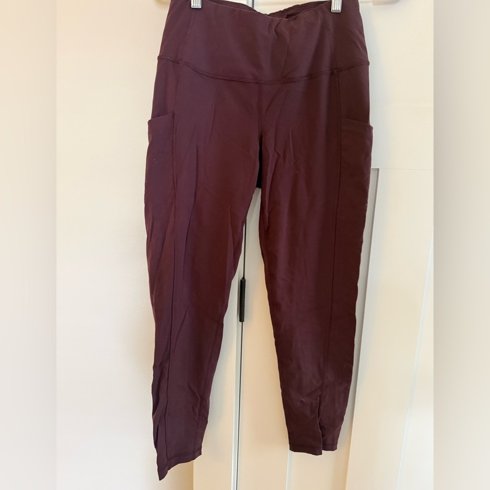 The North Face Burgundy Leggings Yoga Pants Side Pockets Seam Detail L